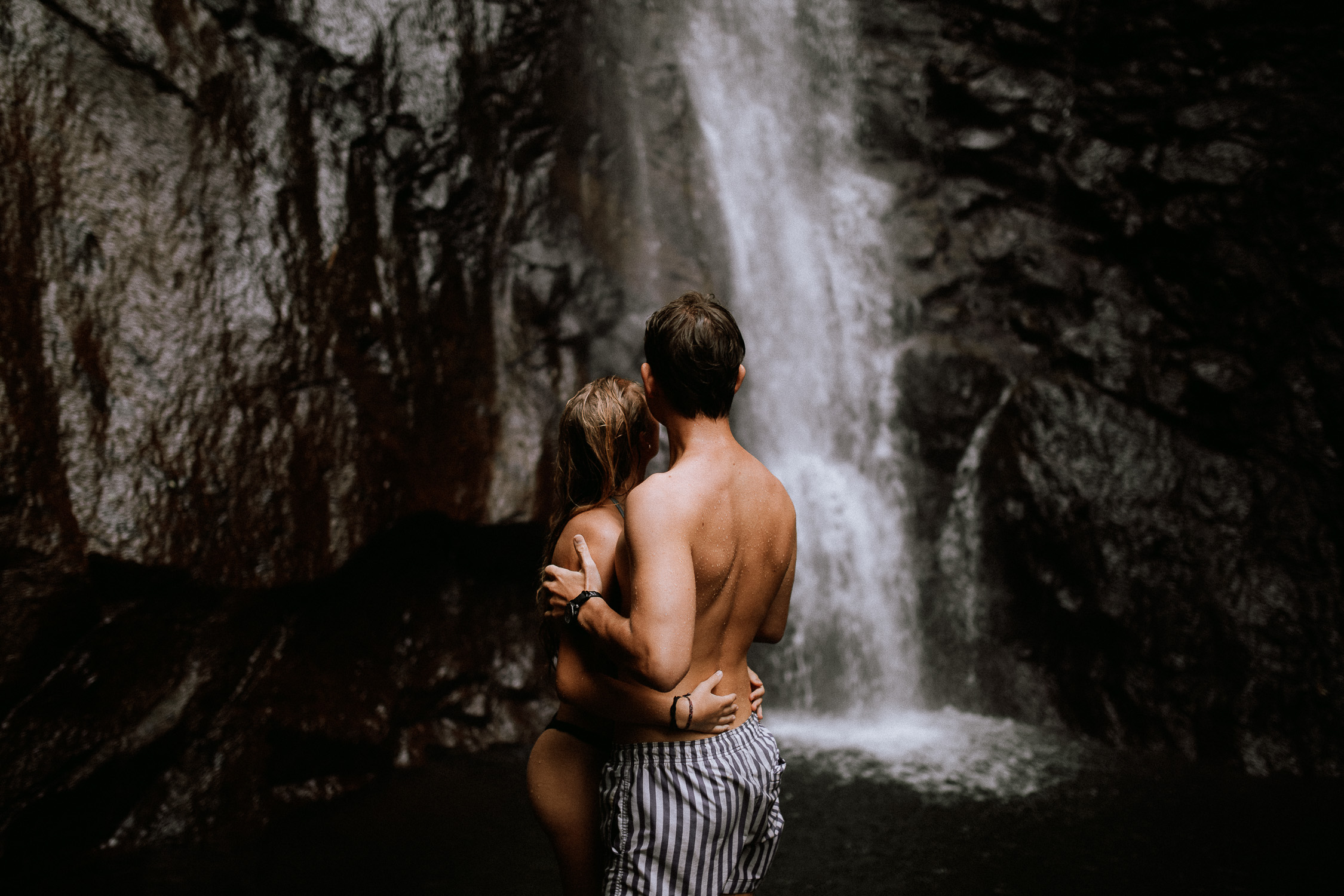 waterfall bali couple session