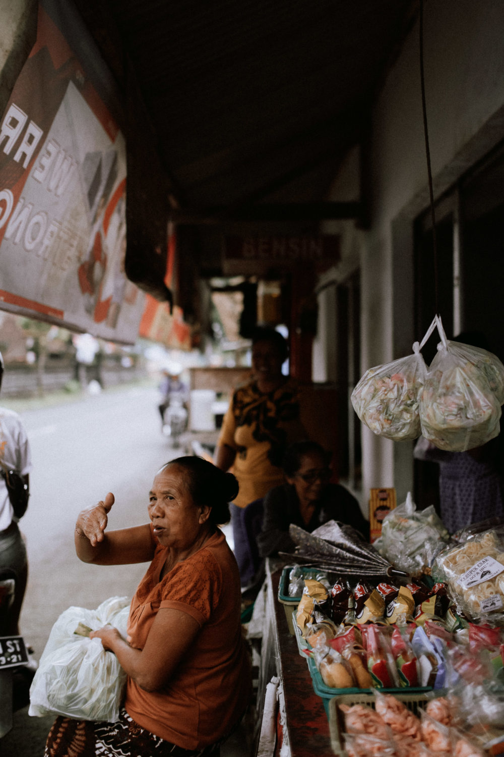 bali-waterfall-couple-photography-72