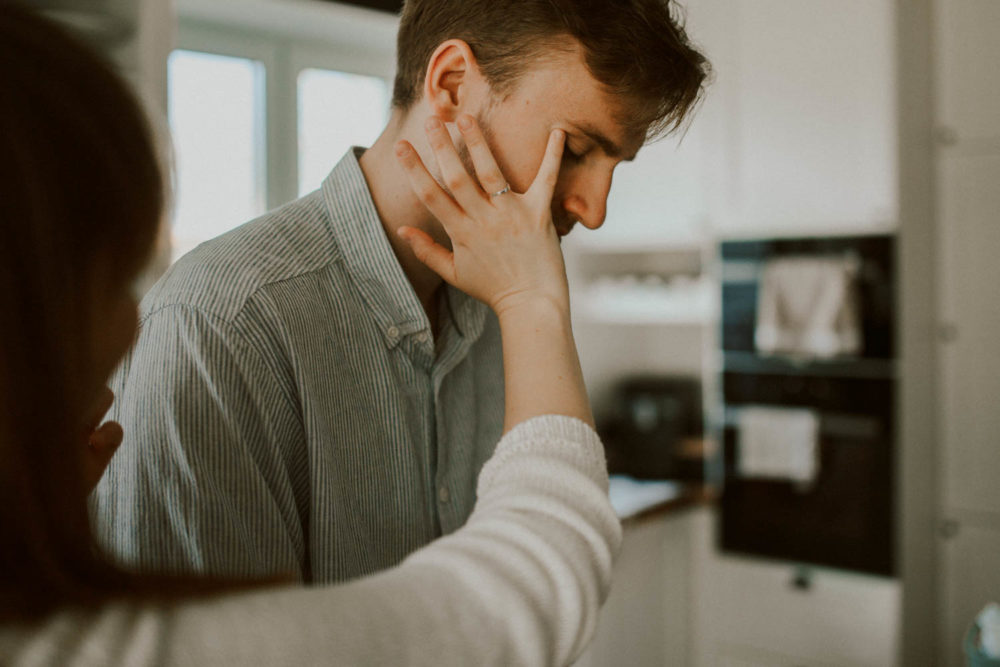 engagement couple home_5035