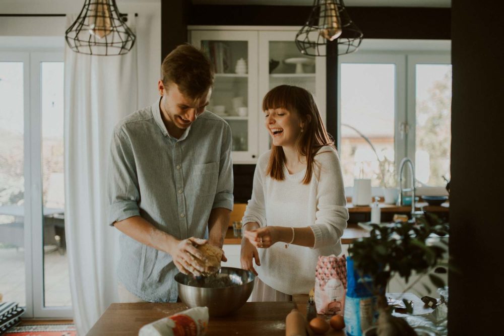 engagement couple home_5051