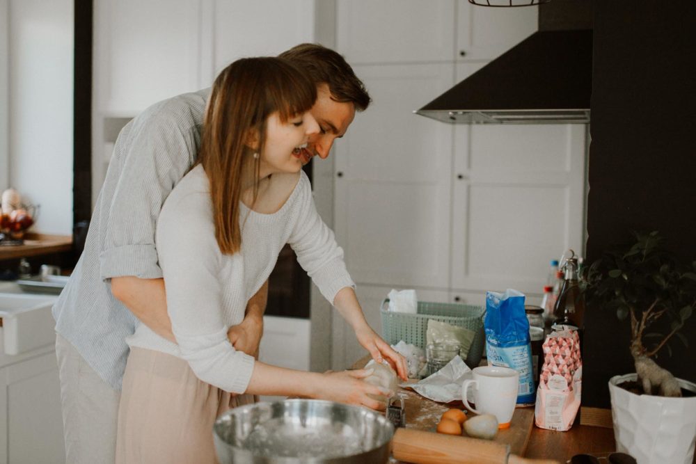 engagement couple home_5123