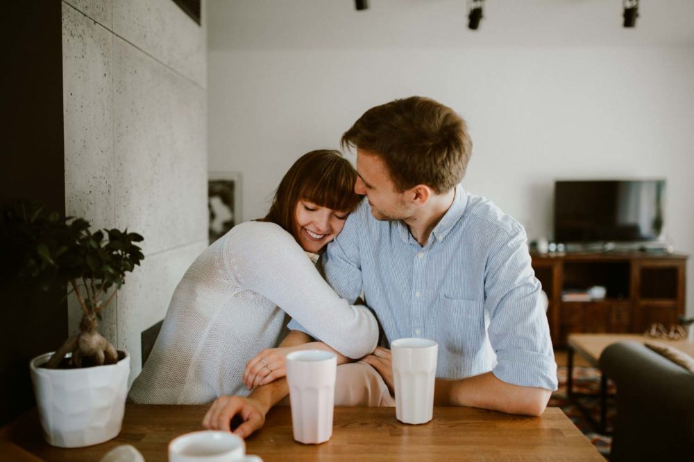 engagement couple home_5589