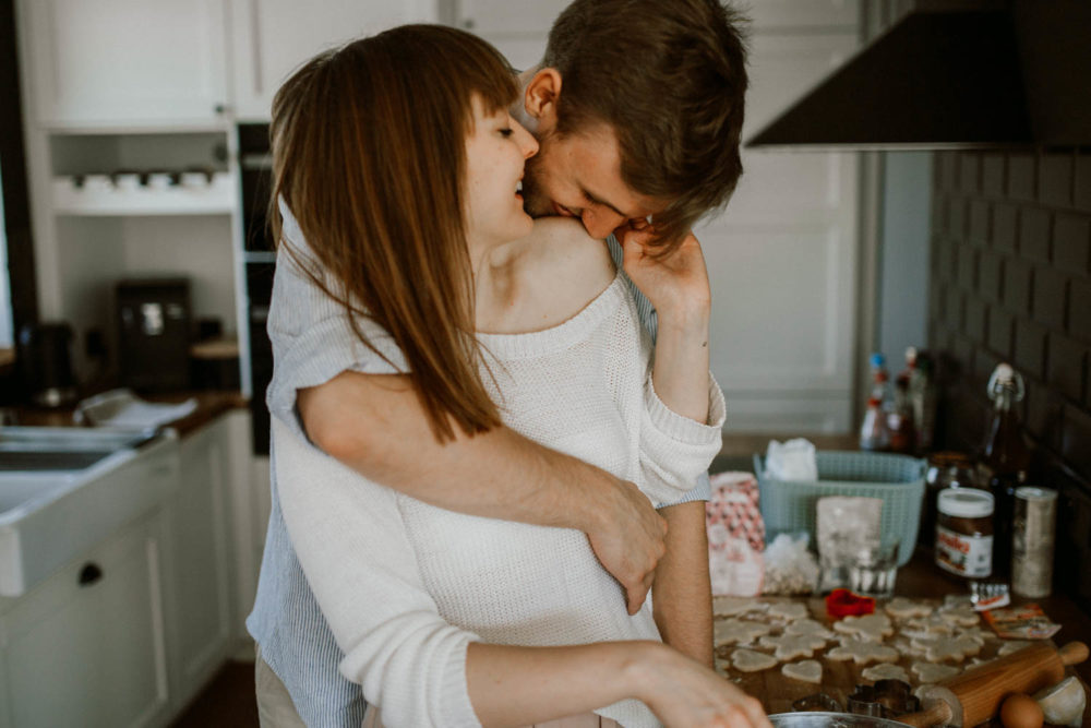 engagement couple home_5677