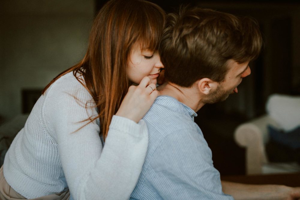 engagement couple home_5955