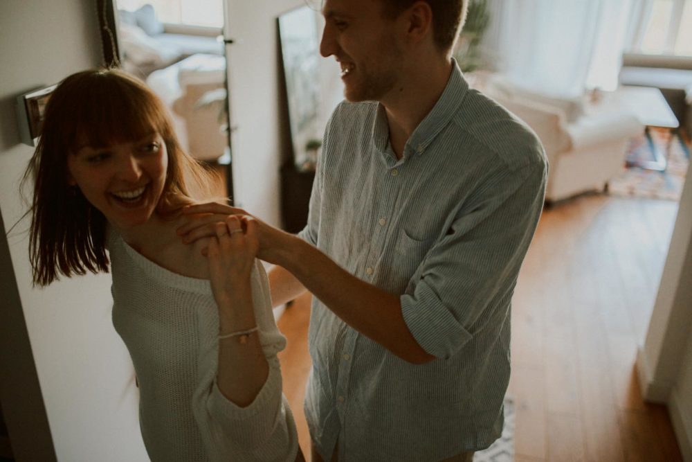 engagement couple home_6386