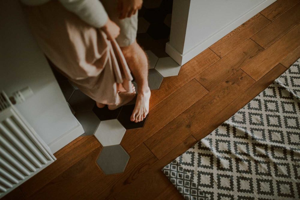 engagement couple home_6400