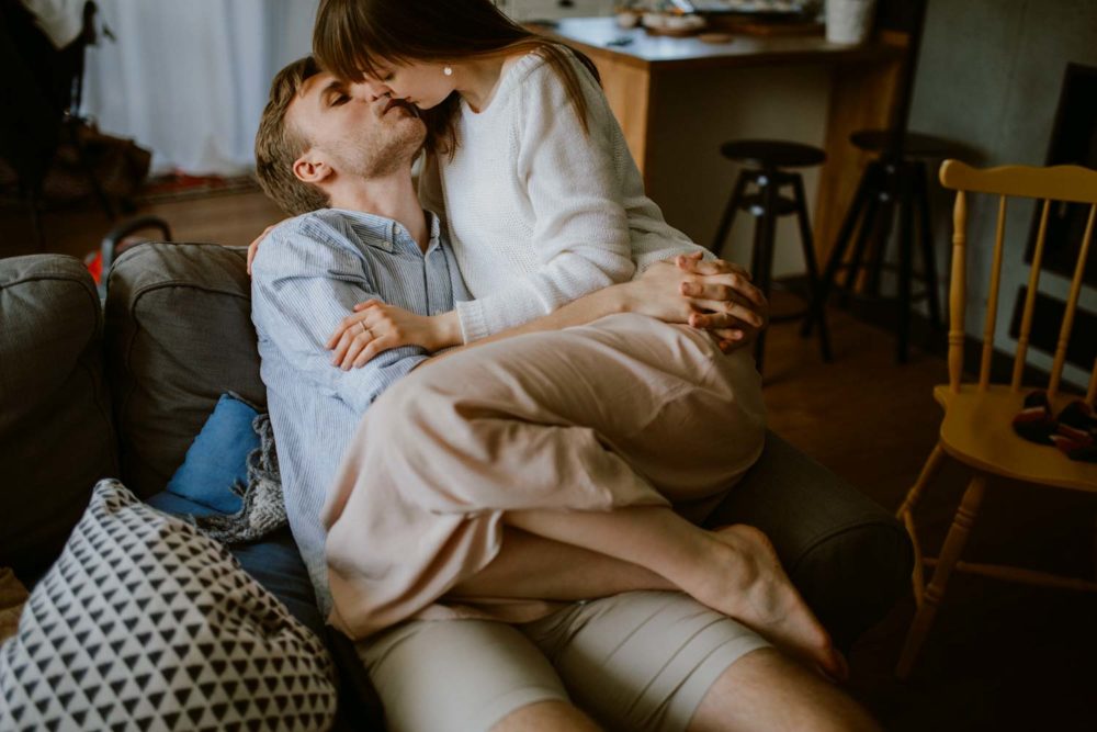 engagement couple home_6631